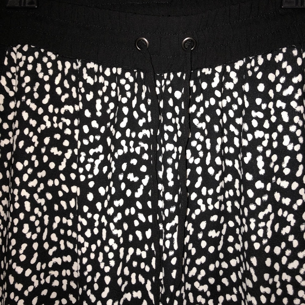 New Direction Petite Black & White Pants - Picture 3 of 8